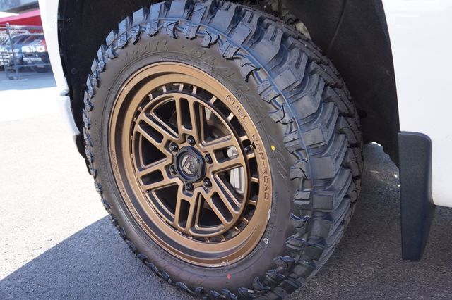 2020 Chevrolet Silverado 1500 ONE OWNER,PREMIUM WHEELS WITH  NEW TIRES,POWER RUNNING BOARDS - 22914403 - 12