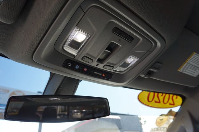 2020 Chevrolet Silverado 1500 ONE OWNER,PREMIUM WHEELS WITH  NEW TIRES,POWER RUNNING BOARDS - 22914403 - 28