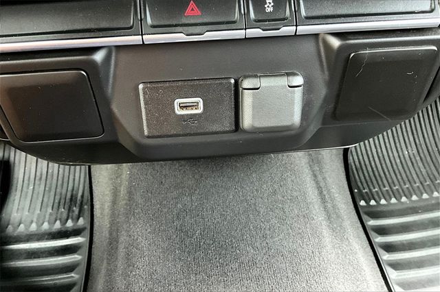 2020 Chevrolet Silverado 2500HD 4WD Crew Cab 159" Custom - 22939136 - 23