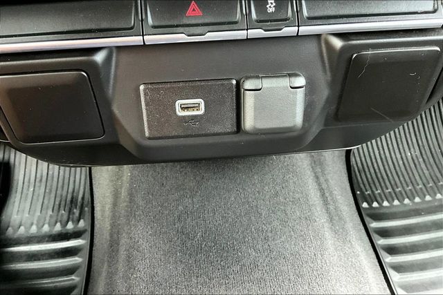2020 Chevrolet Silverado 2500HD Custom Pickup 4D 6 1/2 ft - 22866084 - 21