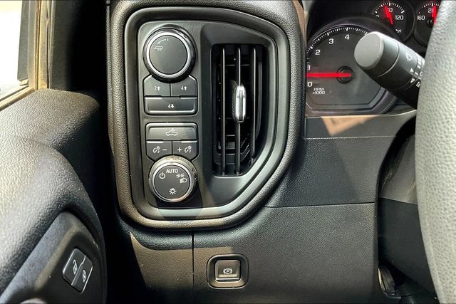 2020 Chevrolet Silverado 2500HD Custom Pickup 4D 6 1/2 ft - 22866084 - 24