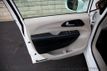 2020 Chrysler Pacifica Limited FWD - 22391201 - 49