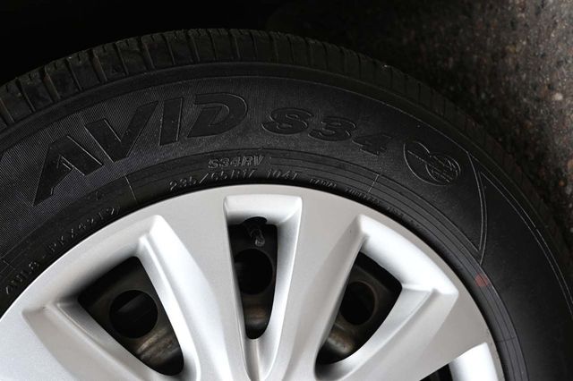 2020 Chrysler Voyager L FWD - 22917642 - 11