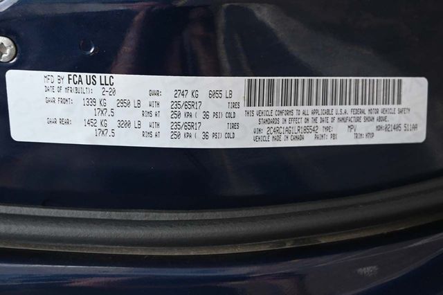 2020 Chrysler Voyager L FWD - 22917642 - 28