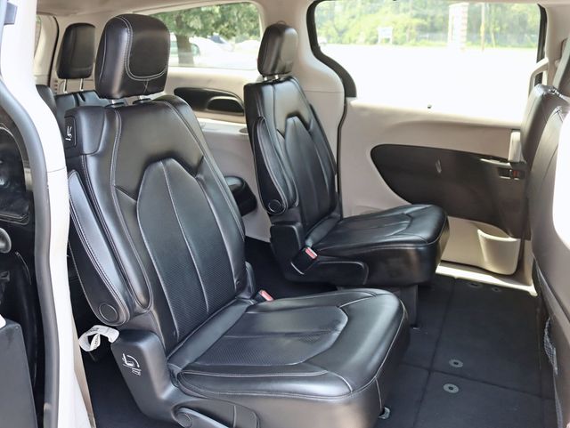 2020 Chrysler Voyager LXi FWD - 22863638 - 22