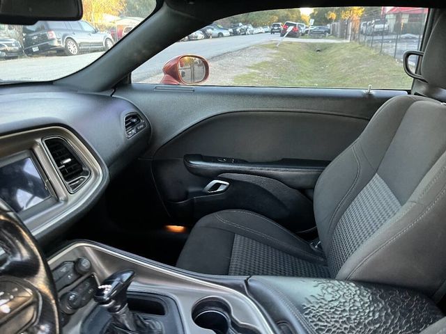 2020 Dodge Challenger SXT RWD - 22939830 - 4
