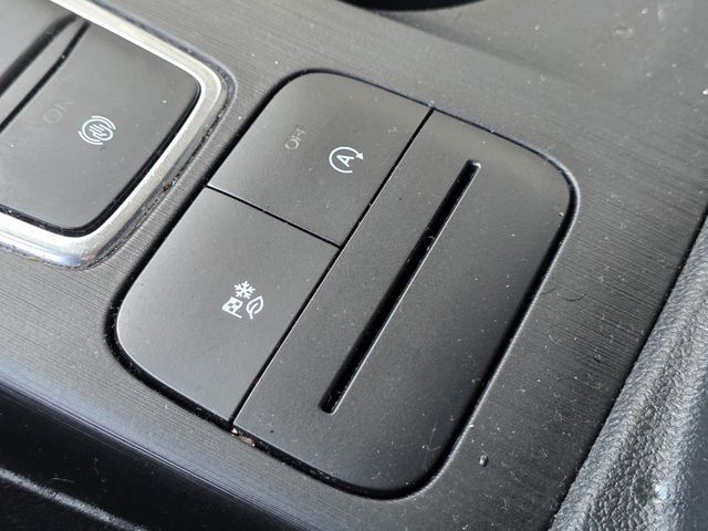 2020 Ford Escape S AWD - 22902034 - 17