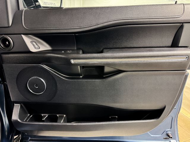 2020 Ford Expedition XLT 4WD - 22936761 - 18