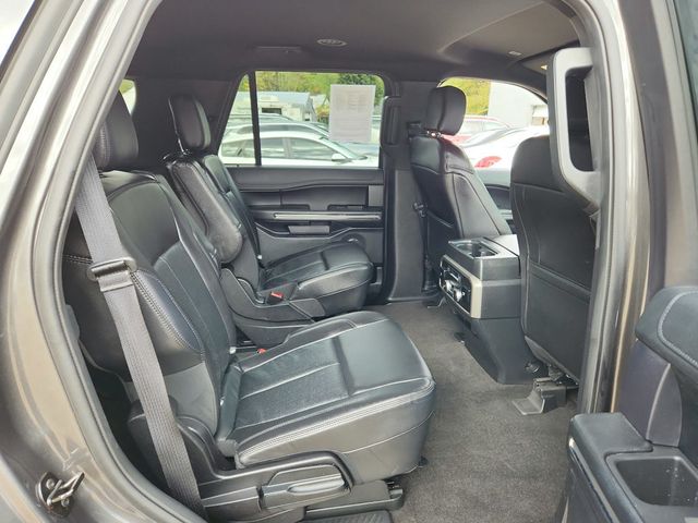 2020 Ford Expedition XLT 4x4 with Equipment Group 202A, HD Trailer Tow & Voice Nav - 22934214 - 13