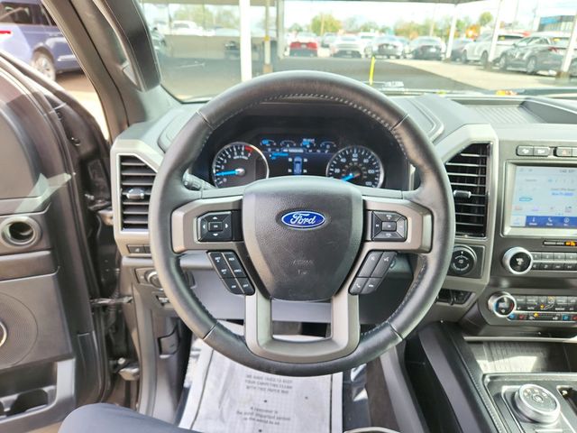 2020 Ford Expedition XLT 4x4 with Equipment Group 202A, HD Trailer Tow & Voice Nav - 22934214 - 17