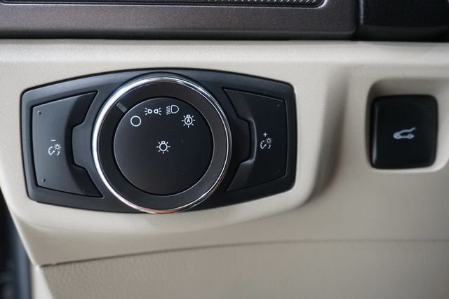 2020 Ford Fusion Hybrid SE FWD - 22922289 - 19