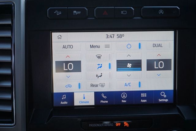 2020 Ford F-150 KING RANCH, 4X4, PANORAMIC MOON ROOF, LEATHER SEATS, TOW PKG - 22939627 - 32