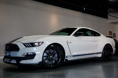 2020 Ford Mustang - 1FA6P8JZ7L5552805