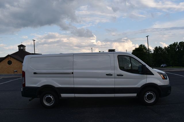 2020 Ford Transit Cargo Van T-150 148" Low Rf 8670 GVWR RWD - 22875585 - 32
