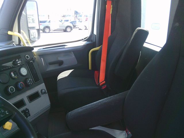2020 Freightliner CA126DC daycab 2020 FREIGHTLINER DAY CAB - 22840750 - 9