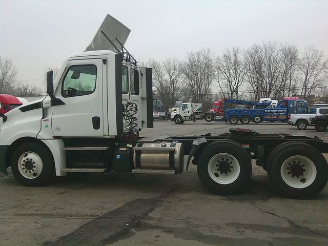 2020 Freightliner CA126DC daycab CA126DC daycab - 22715275 - 9
