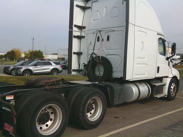 2020 Freightliner CA126SLP sleeper 2020 FREIGHTLINER SINGLE BUNK SLEEPER - 22752968 - 4