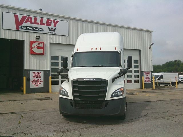 2020 Freightliner Cascadia 2020 FREIGHTLINER SINGLE BUNK SLEEPER - 22892236 - 1