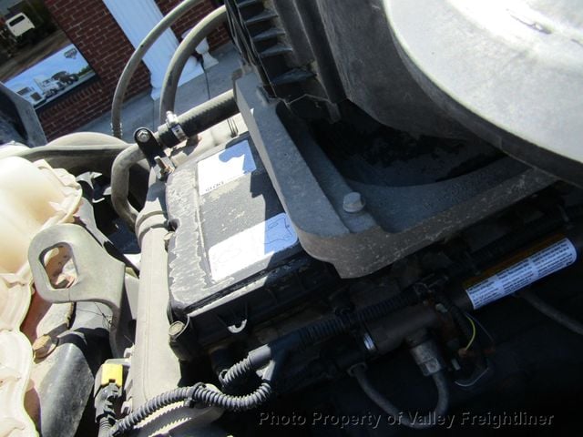 2020 Freightliner Cascadia 126  - 22915196 - 16