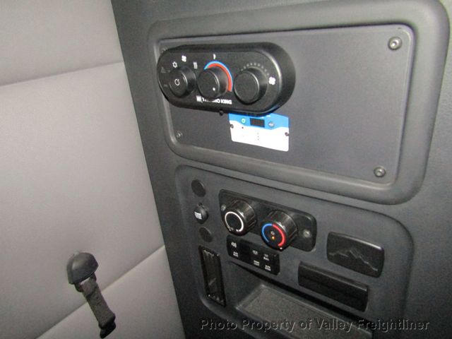 2020 Freightliner Cascadia 126  - 22915196 - 36