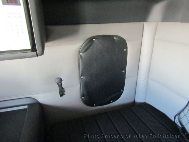 2020 Freightliner Cascadia 126  - 22915196 - 39