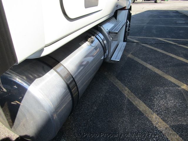 2020 Freightliner Cascadia 126  - 22915196 - 5