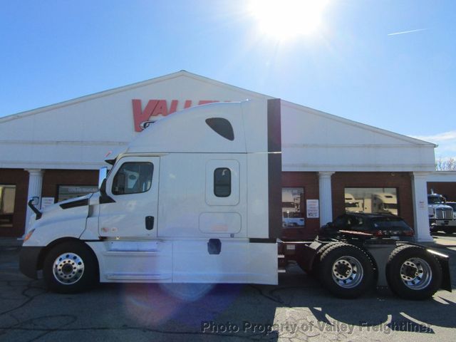 2020 Freightliner Cascadia 126  - 22937918 - 10