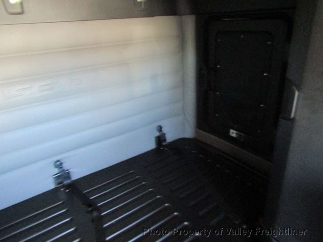 2020 Freightliner Cascadia 126  - 22937918 - 15
