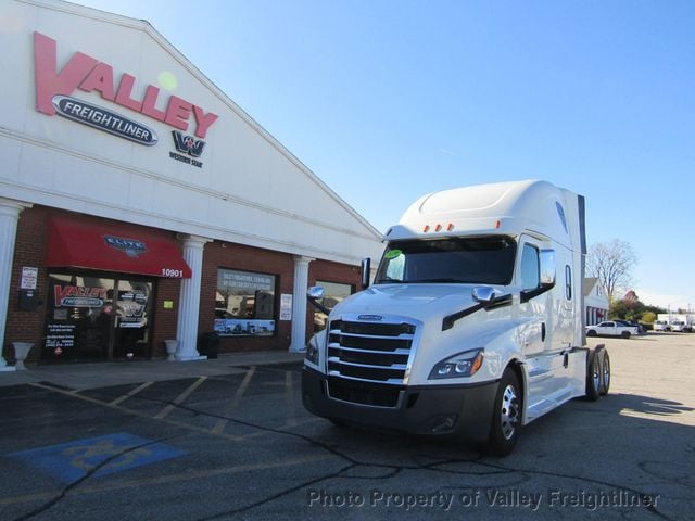 2020 Freightliner Cascadia 126  - 22937918 - 1
