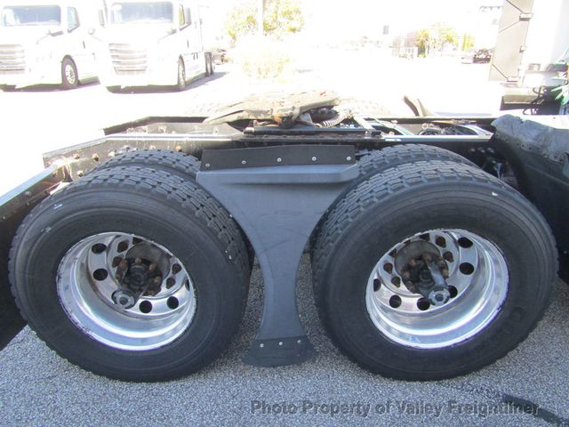 2020 Freightliner Cascadia 126  - 22937918 - 5
