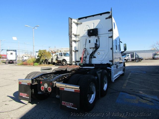 2020 Freightliner Cascadia 126  - 22937918 - 6