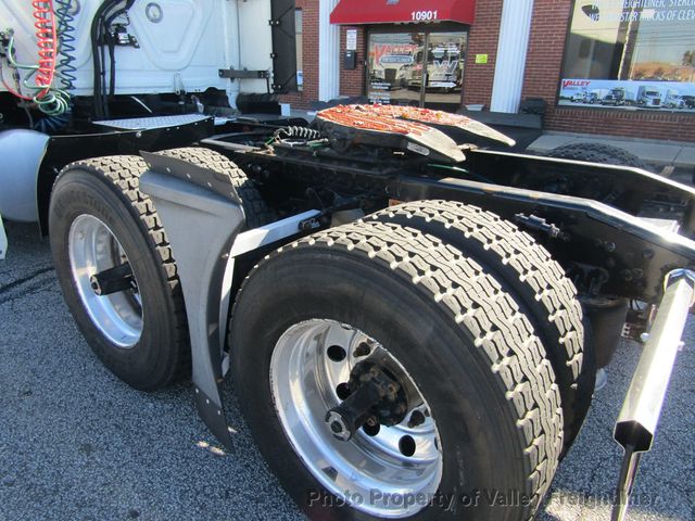 2020 Freightliner Cascadia 126  - 22937918 - 8