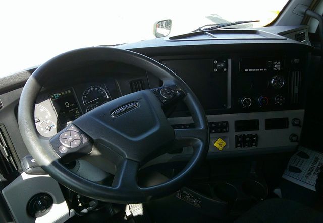 2020 Freightliner Cascadia 126  - 22591544 - 14