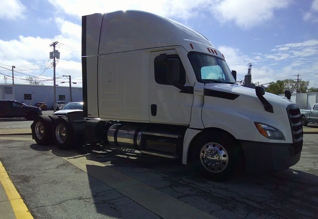 2020 Freightliner Cascadia 126  - 22591544 - 2