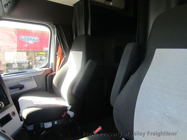 2020 Freightliner CASCADIA 126 RAISED ROOF SLEEPER - 22796453 - 13