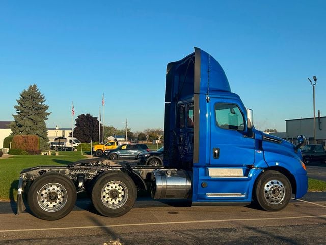 2020 Freightliner PT126DC 2020 FREIGHTLINER DAY CAB - 22925217 - 3