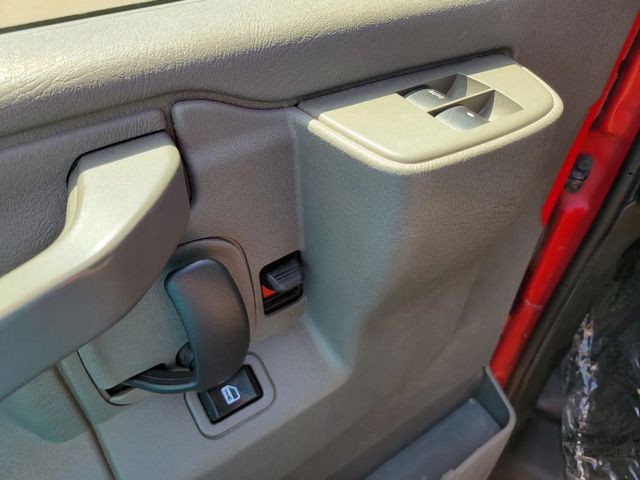 2020 GMC Savana 2500 Cargo Regular Van 3D - 22939714 - 20