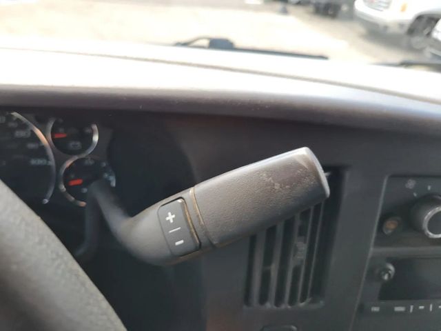 2020 GMC Savana 2500 Cargo Regular Van 3D - 22939714 - 28