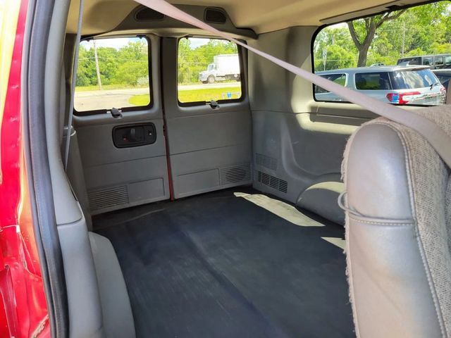 2020 GMC Savana 2500 Cargo Regular Van 3D - 22939714 - 5