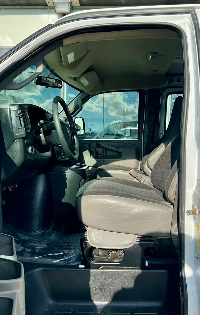 2020 GMC Savana Cargo Van RWD 2500 135" - 22934509 - 14