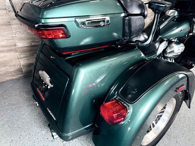 2020 Harley-Davidson FLHTCUTG Triglide Ultra LOW MILES! - 22885266 - 9