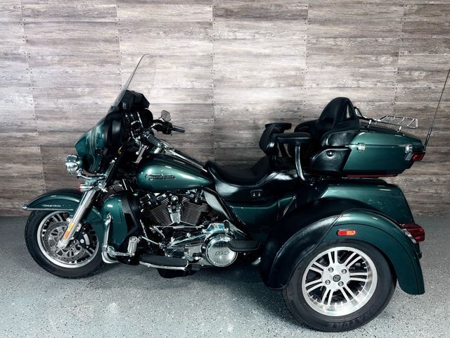 2020 Harley-Davidson FLHTCUTG Triglide Ultra LOW MILES! - 22885266 - 12