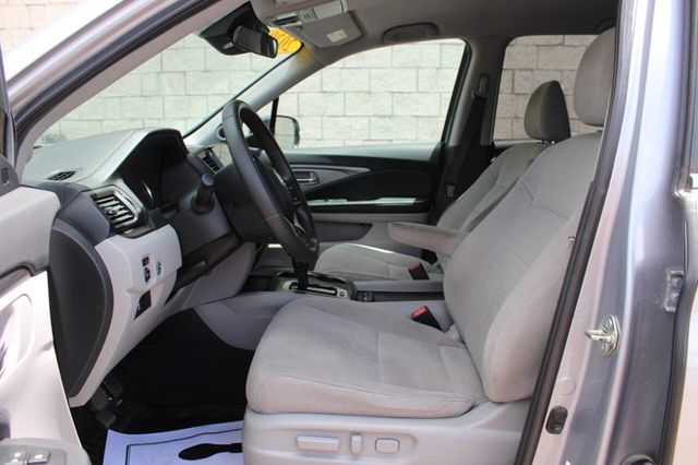 2020 Honda Pilot EX AWD - 22878257 - 16