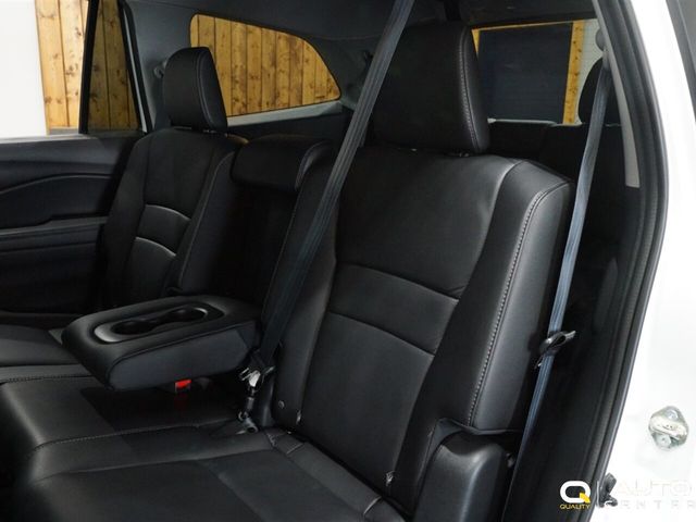 2020 Honda Pilot Touring 8-Passenger AWD - 22910478 - 43
