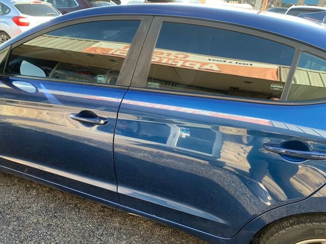 2020 Hyundai Elantra SE IVT - 22658996 - 16