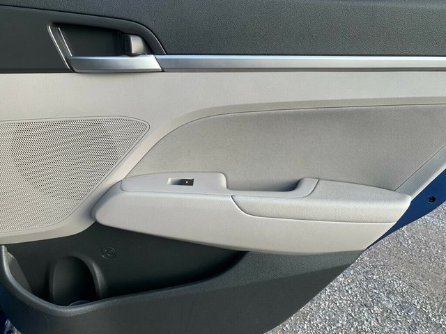 2020 Hyundai Elantra SE IVT - 22658996 - 24