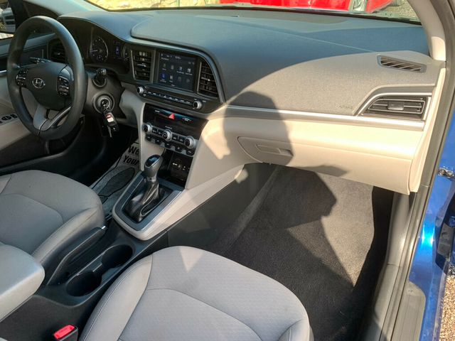 2020 Hyundai Elantra SE IVT - 22658996 - 28