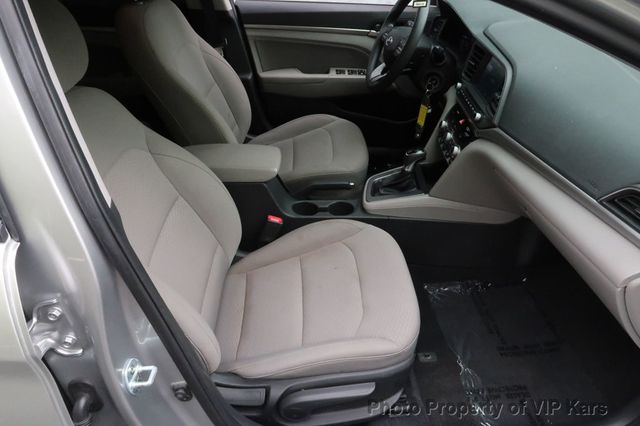 2020 Hyundai Elantra SEL IVT - 22404105 - 16