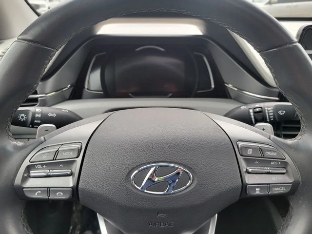 2020 Hyundai Ioniq Hybrid SEL Hatchback 4D - 22932912 - 26