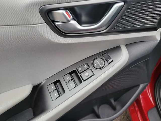 2020 Hyundai Ioniq Hybrid SEL Hatchback 4D - 22932912 - 32